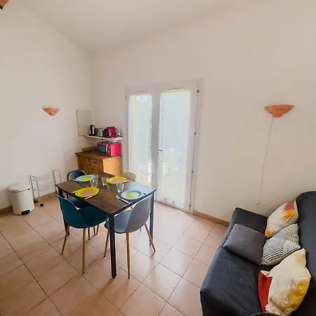 Maisonnette Piscine - * Vic-la-Gardiole